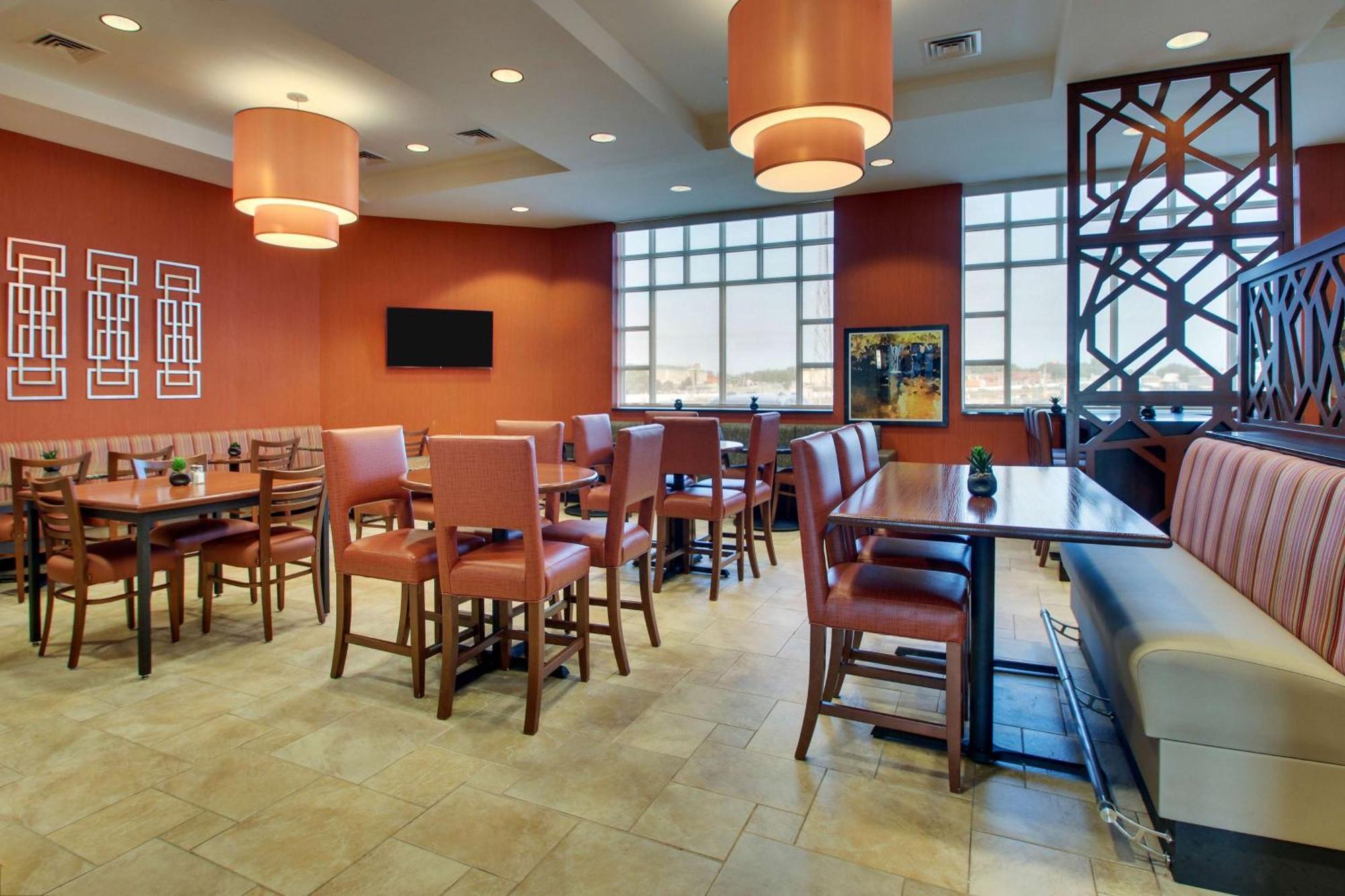 Drury Inn & Suites Финдли Экстерьер фото